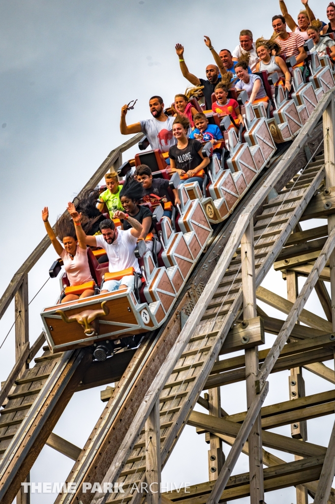 El Toro at Six Flags Great Adventure