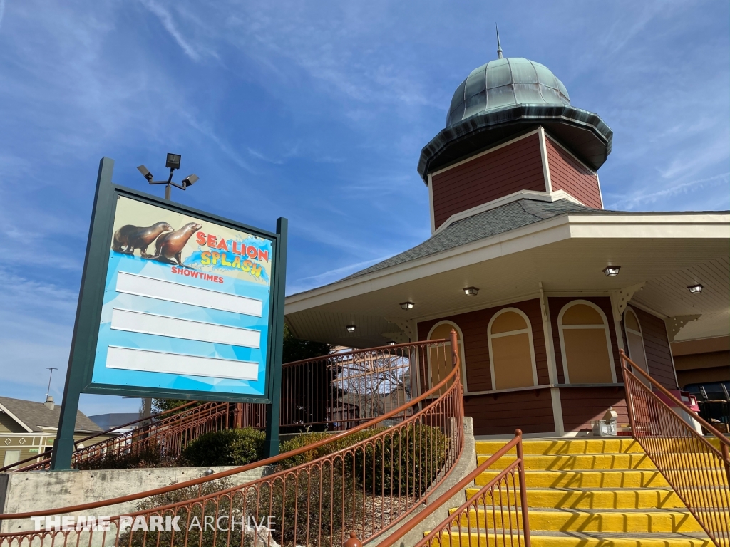 AQUA Theater at Kentucky Kingdom