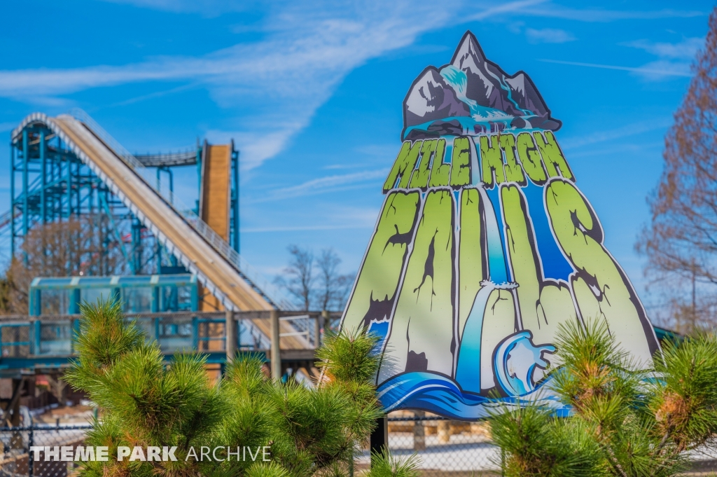 Mile High Falls at Kentucky Kingdom