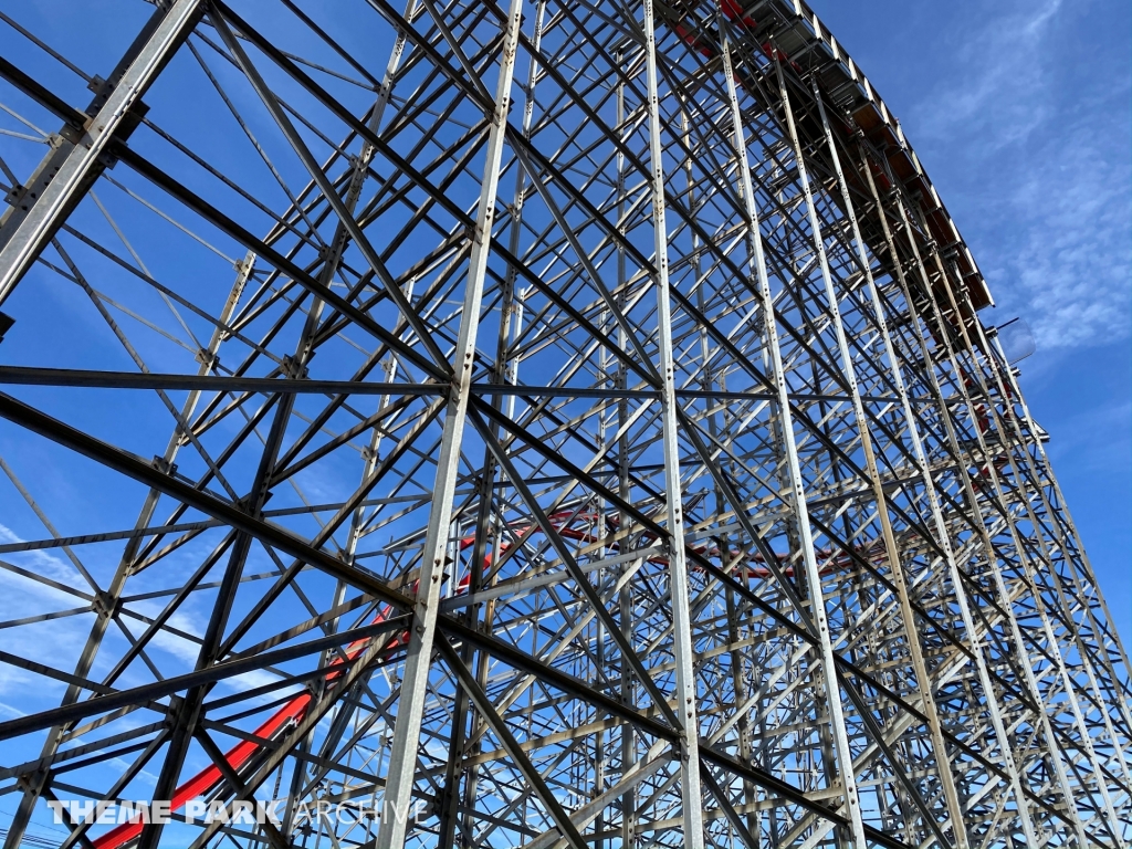 Storm Chaser at Kentucky Kingdom