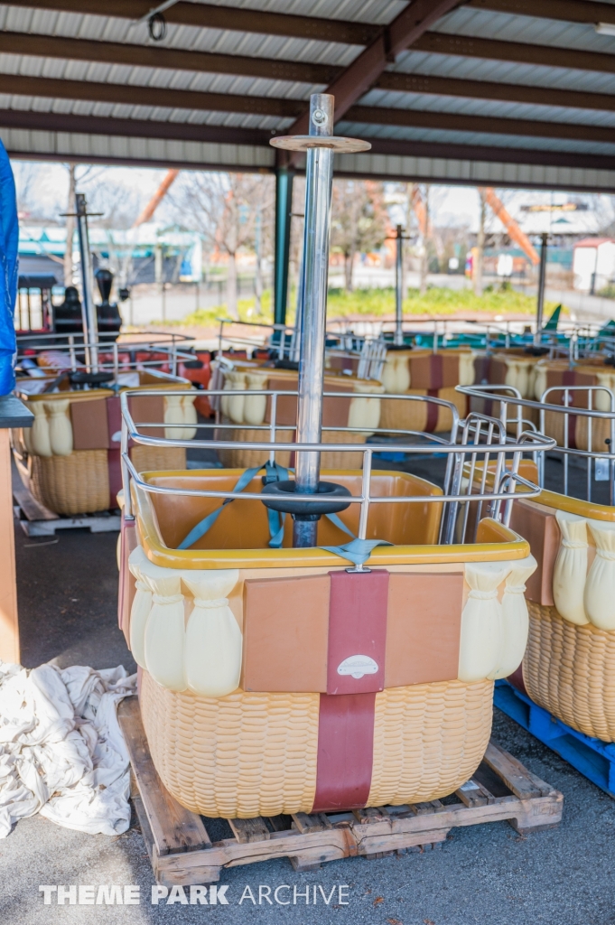 Picnic in the Park Pavilions at Kentucky Kingdom