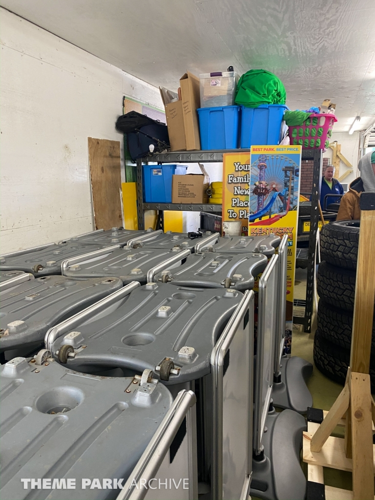 Sign Shop at Kentucky Kingdom