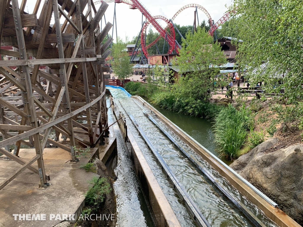 Wildwasserbahn Mit Geisterbahn at Freizeitpark Plohn