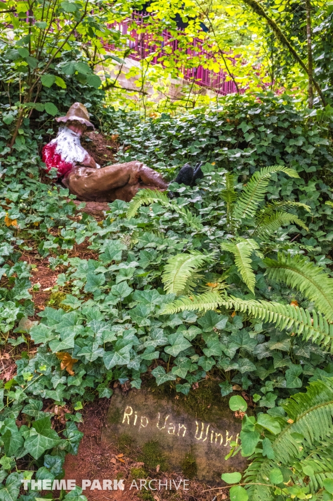 Storybook Lane at Enchanted Forest