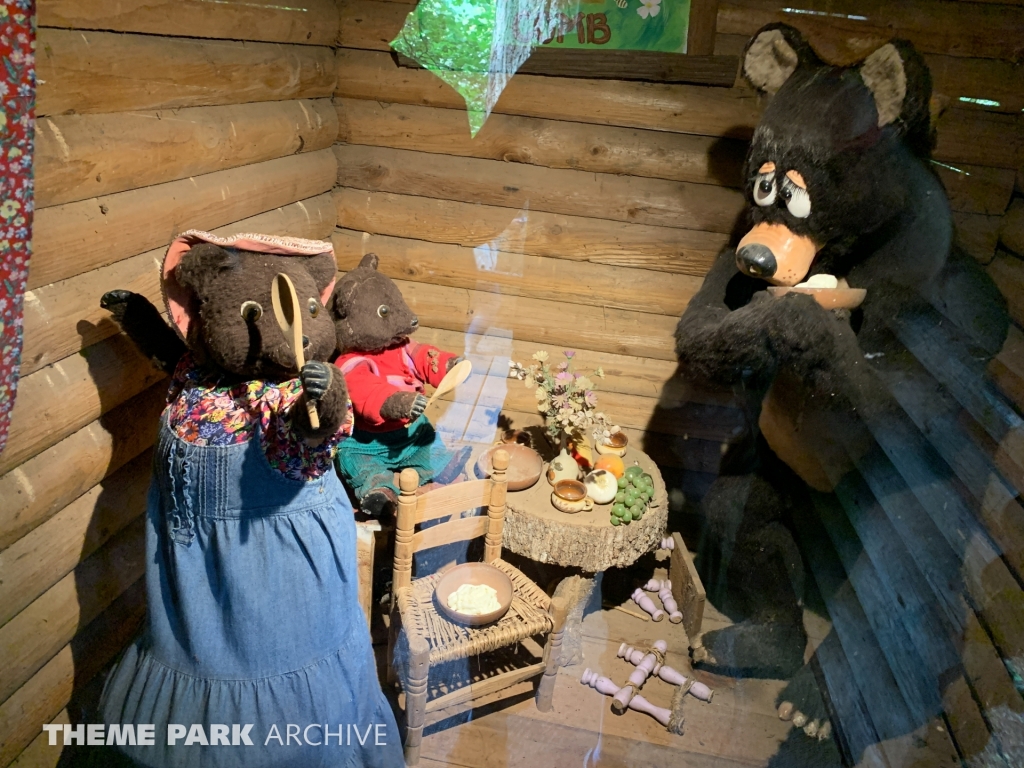 Storybook Lane at Enchanted Forest