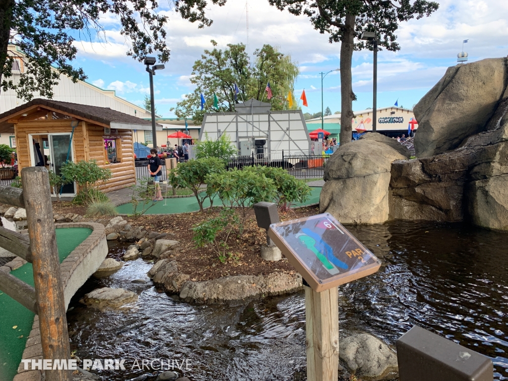 Chipper's Woods Miniature Golf at Oaks Park