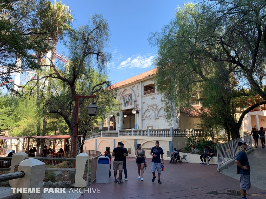 Viper at Six Flags Magic Mountain