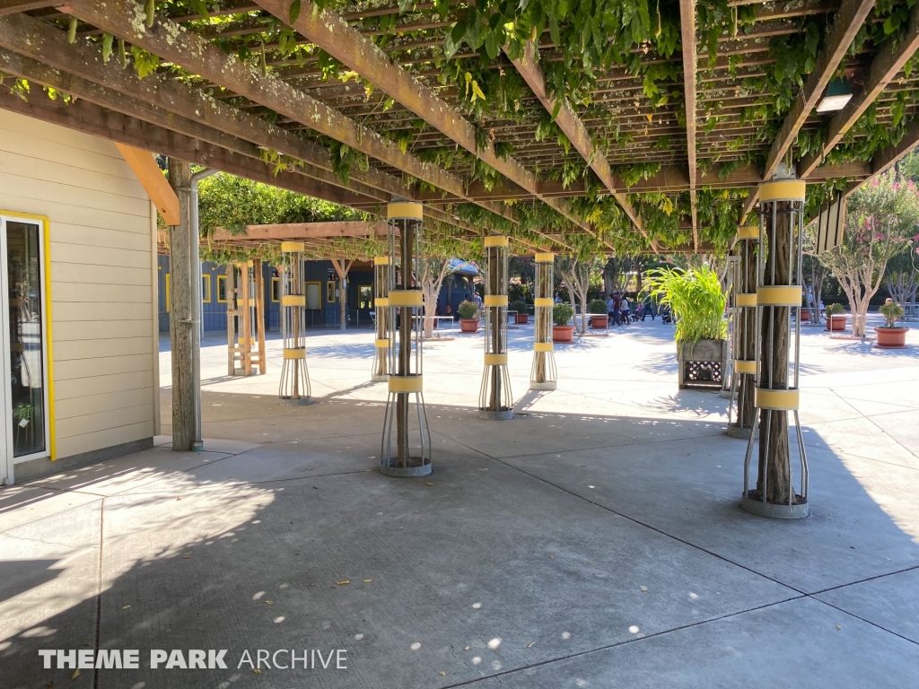 Entrance at Gilroy Gardens