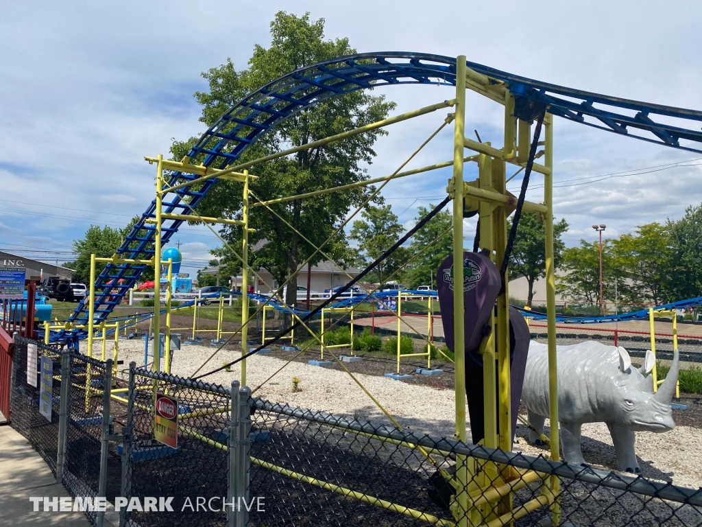 Lil Dipper Roller Coaster at Sluggers & Putters Amusement Park