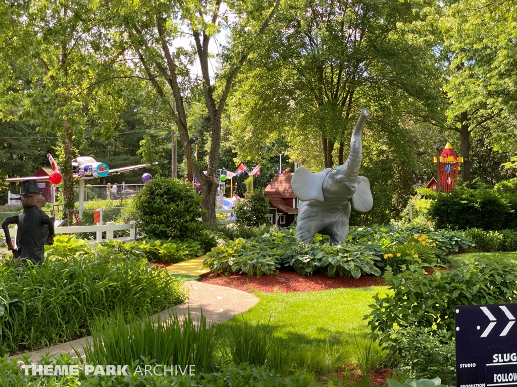 Adventure Mini Golf at Sluggers & Putters Amusement Park