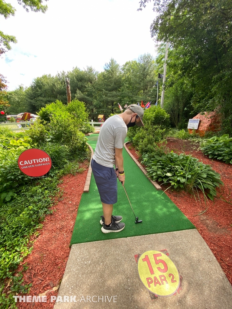 Adventure Mini Golf at Sluggers & Putters Amusement Park