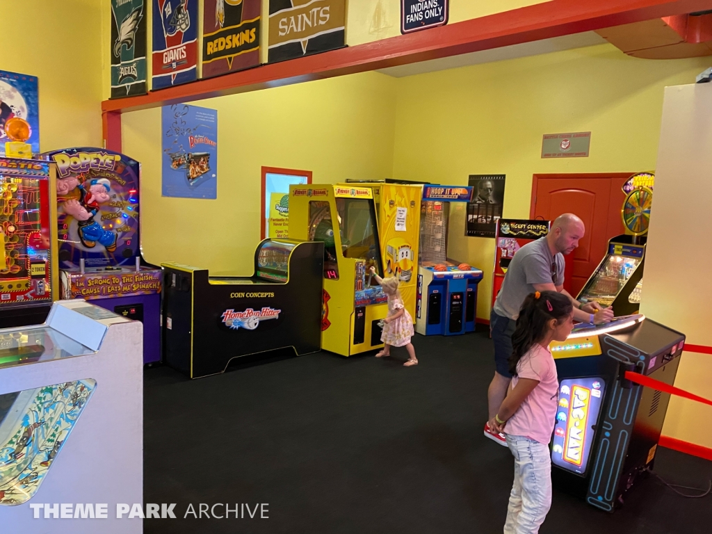 Flying Monkey Arcade at Sluggers & Putters Amusement Park