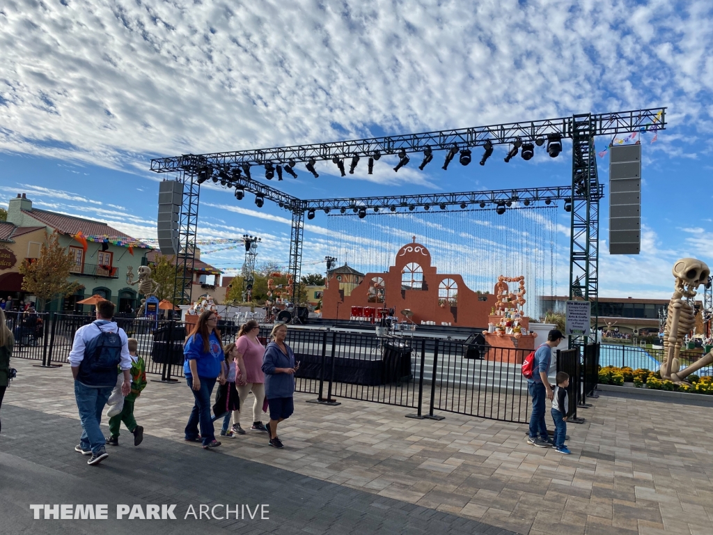 International Street at Kings Island