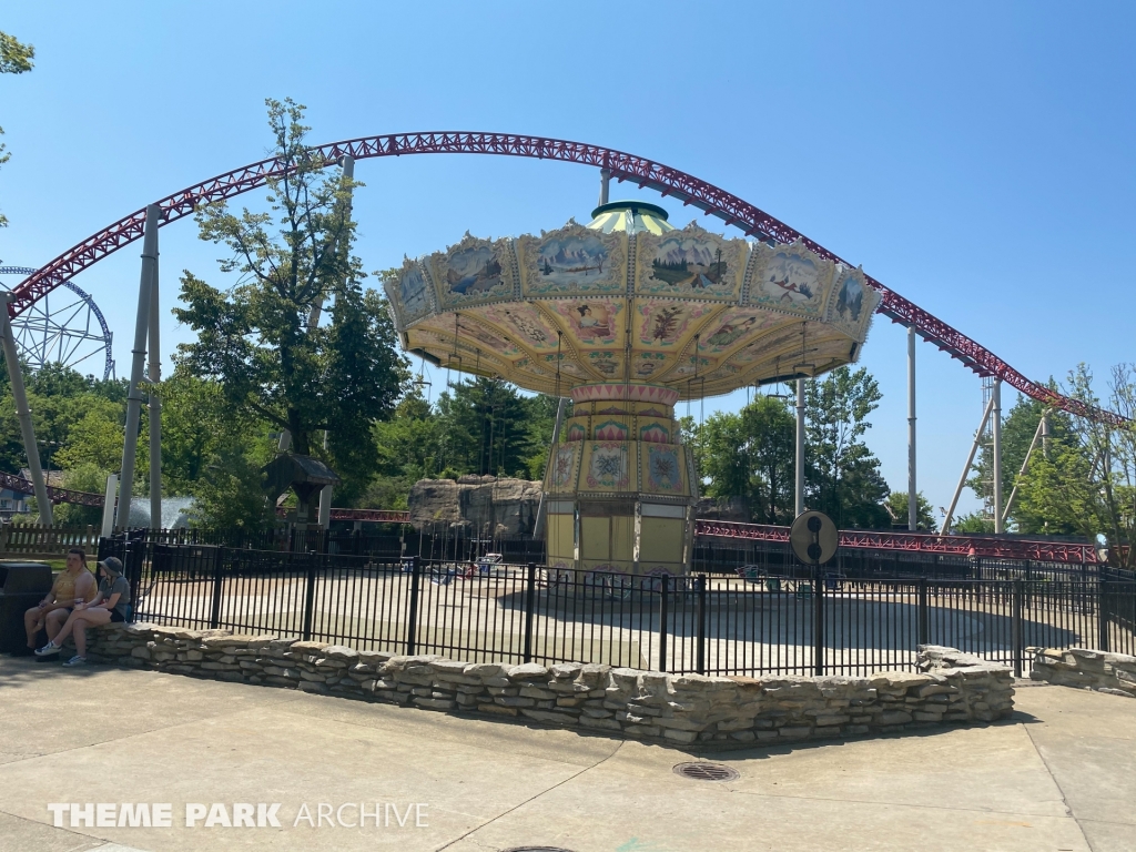 Wave Swinger at Cedar Point