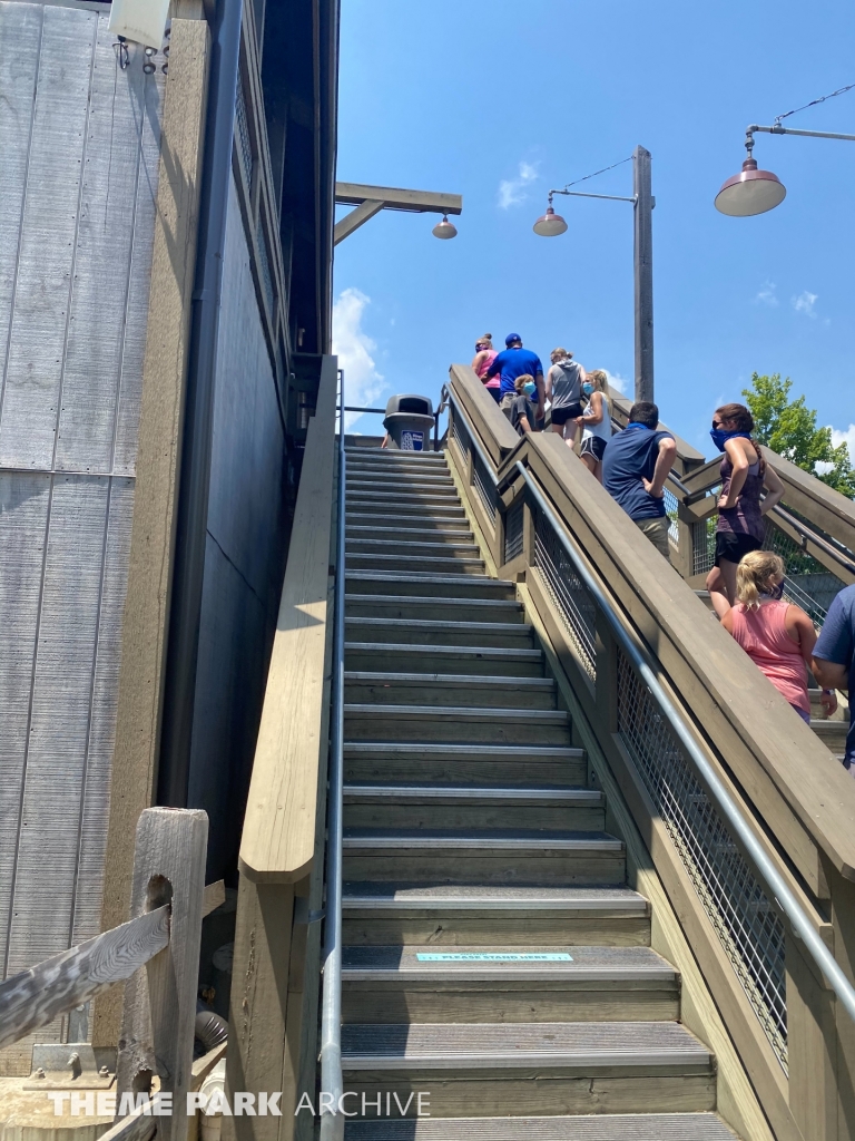 Mystic Timbers at Kings Island