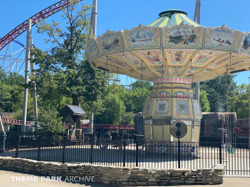 Wave Swinger at Cedar Point