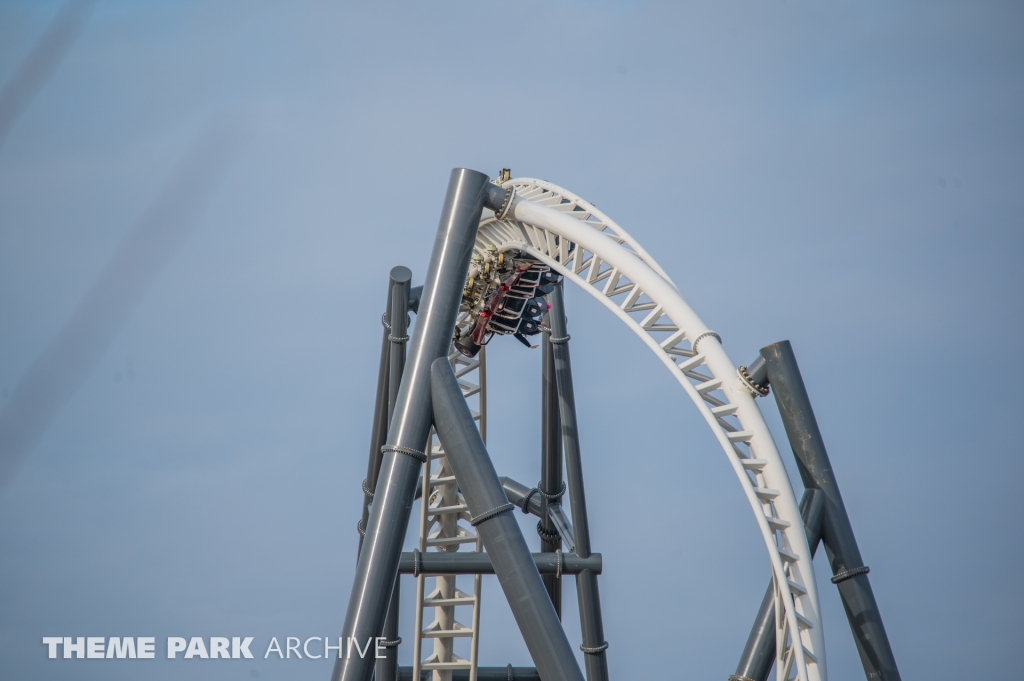 Maxx Force at Six Flags Great America