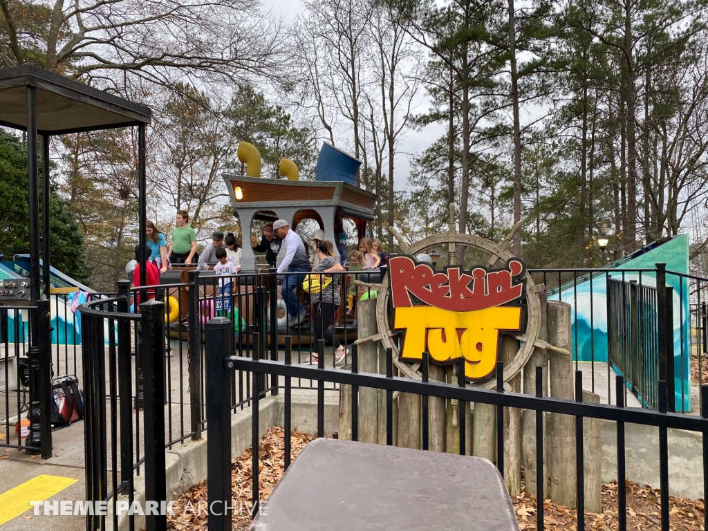 Rockin Tug at Six Flags Over Georgia