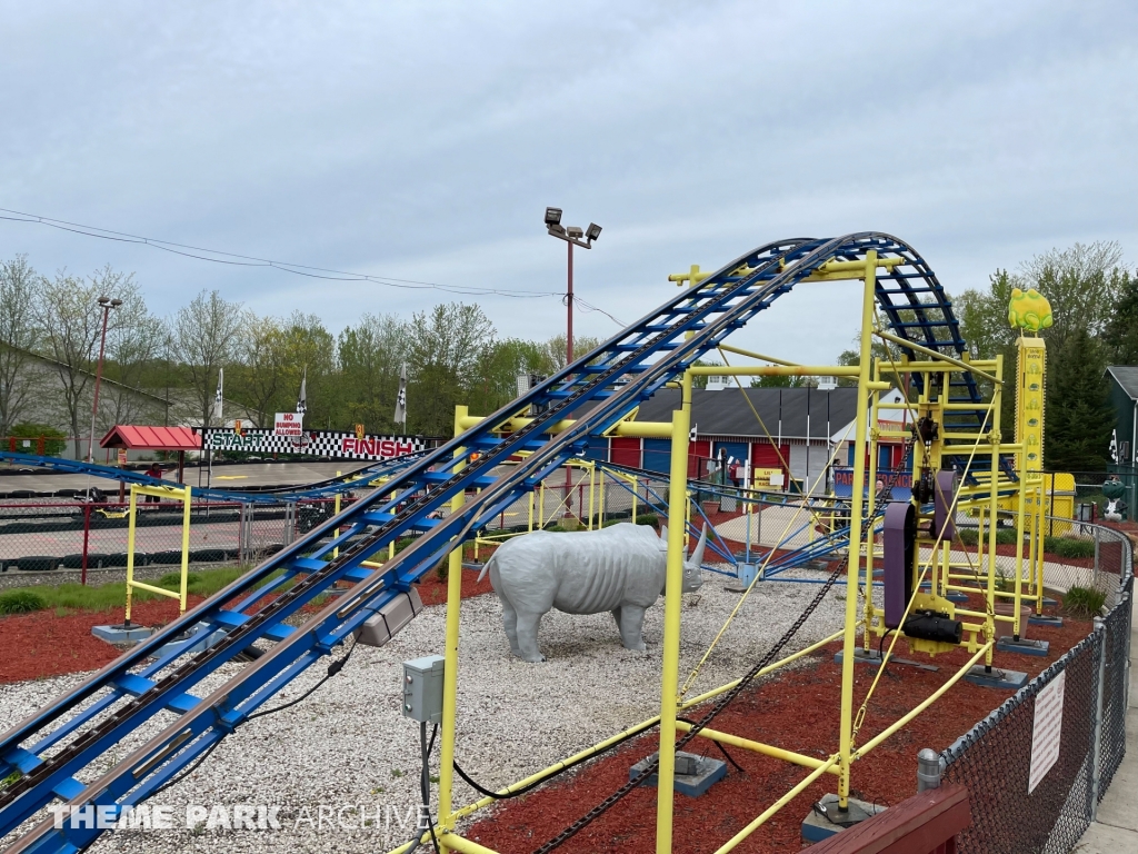 Lil Dipper Roller Coaster at Sluggers & Putters Amusement Park