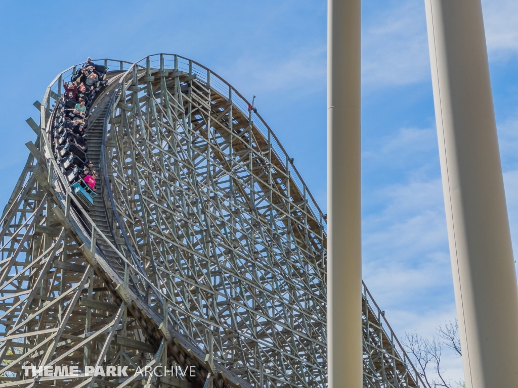 Mystic Timbers at Kings Island