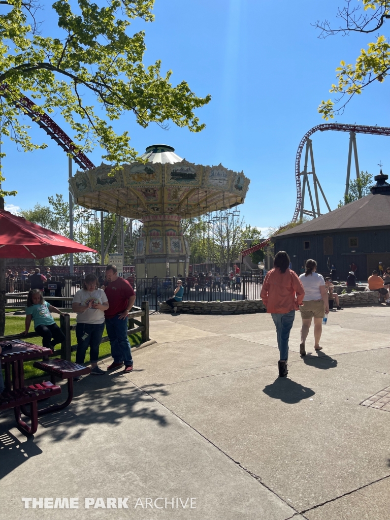 Wave Swinger at Cedar Point