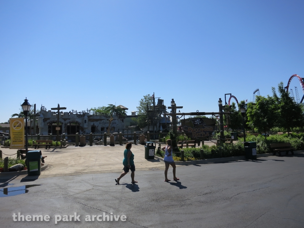 Buccaneer Battle at Six Flags Great America