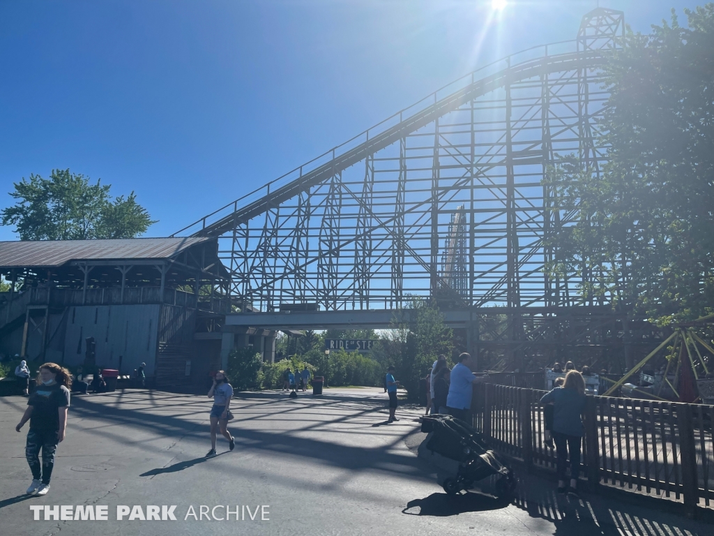 Predator at Six Flags Darien Lake