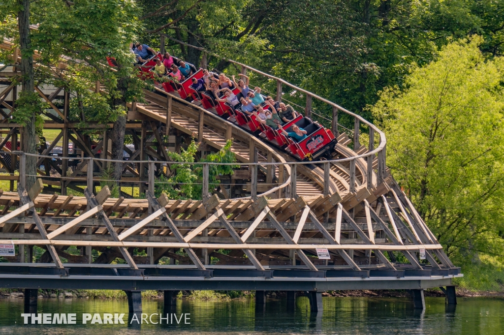 Raven at Holiday World