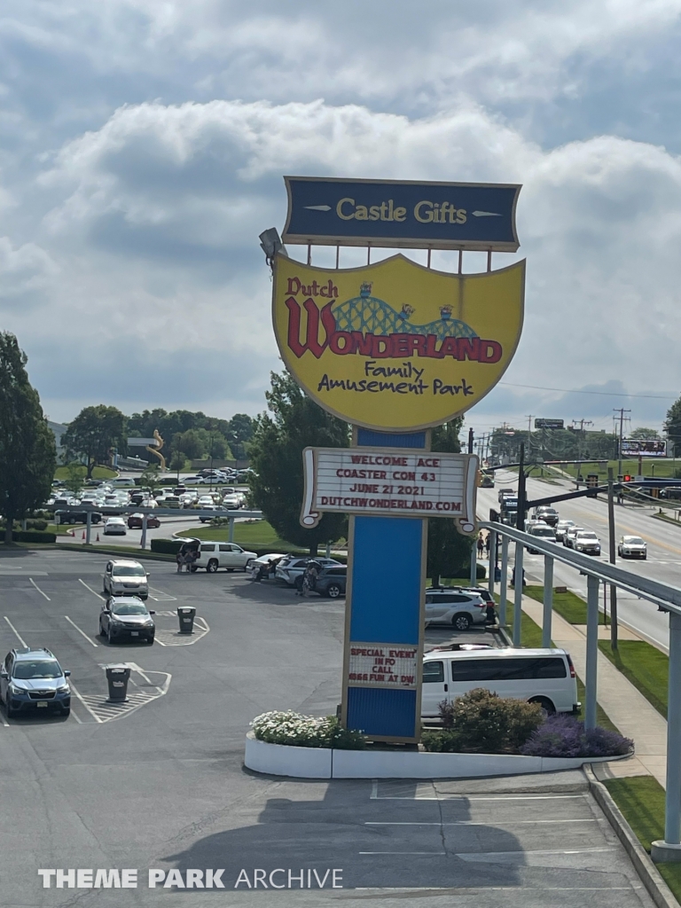 Entrance at Dutch Wonderland