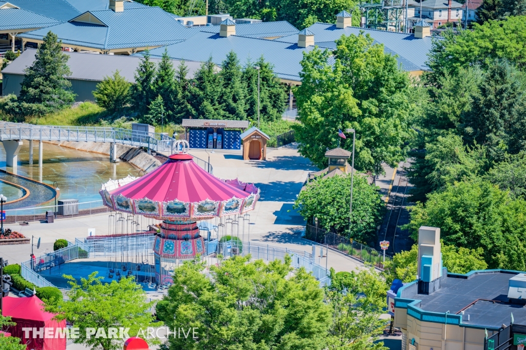 Wave Swinger at Dorney Park