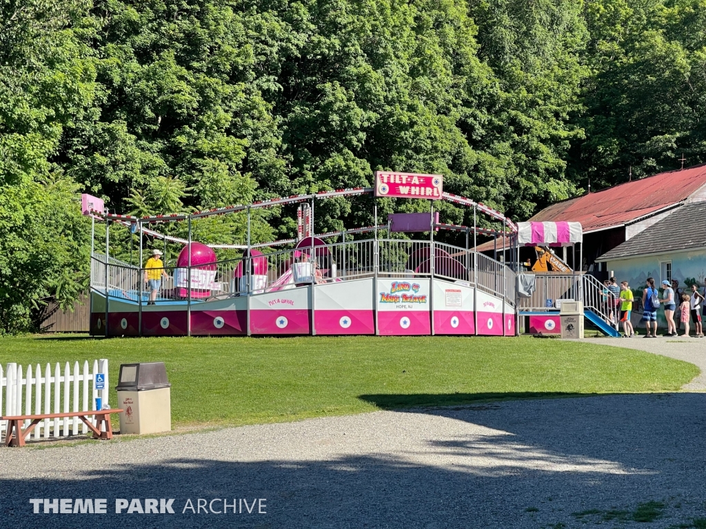 Tilt a Whirl at Land of Make Believe