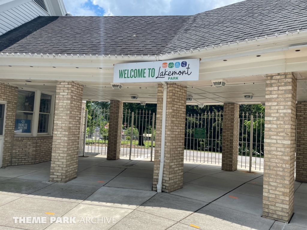 Entrance at Lakemont Park