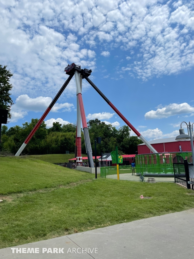 Harley Quinn Spinsanity at Six Flags America