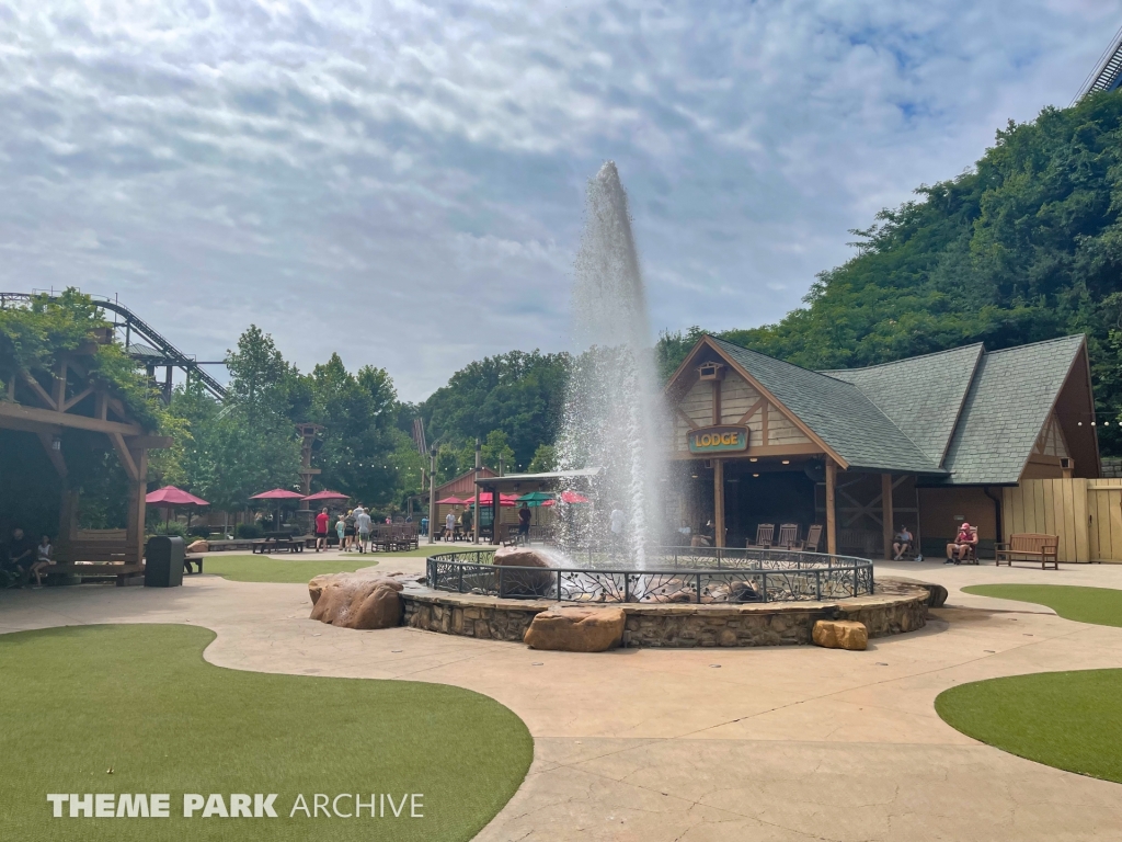 Plaza at Wilderness Pass at Dollywood