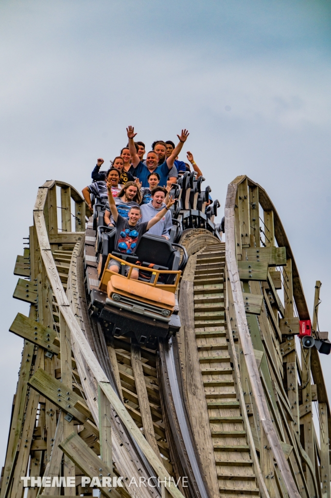 Mystic Timbers at Kings Island