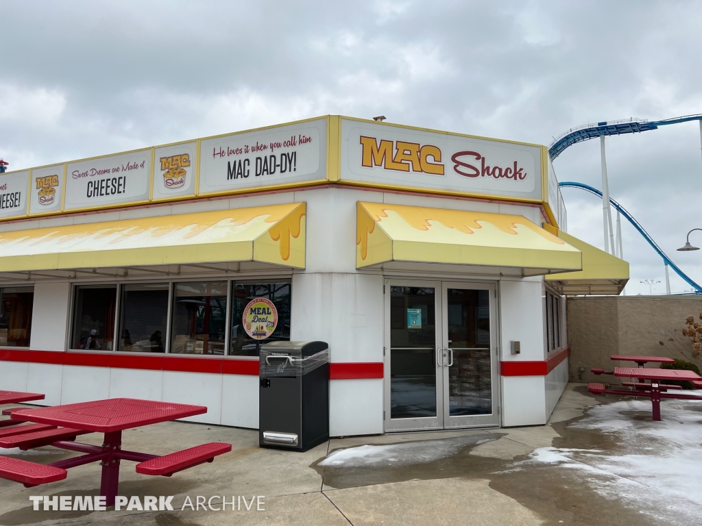 Pink's Hot Dogs at Cedar Point