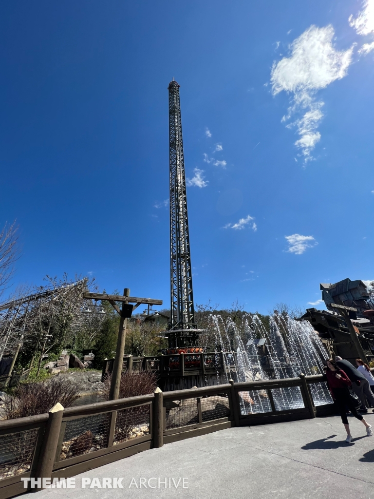 Drop Line at Dollywood