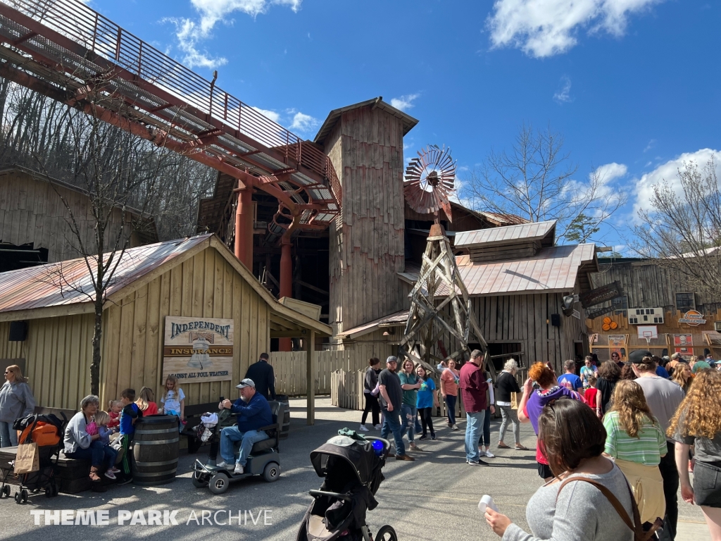 Tennessee Tornado at Dollywood