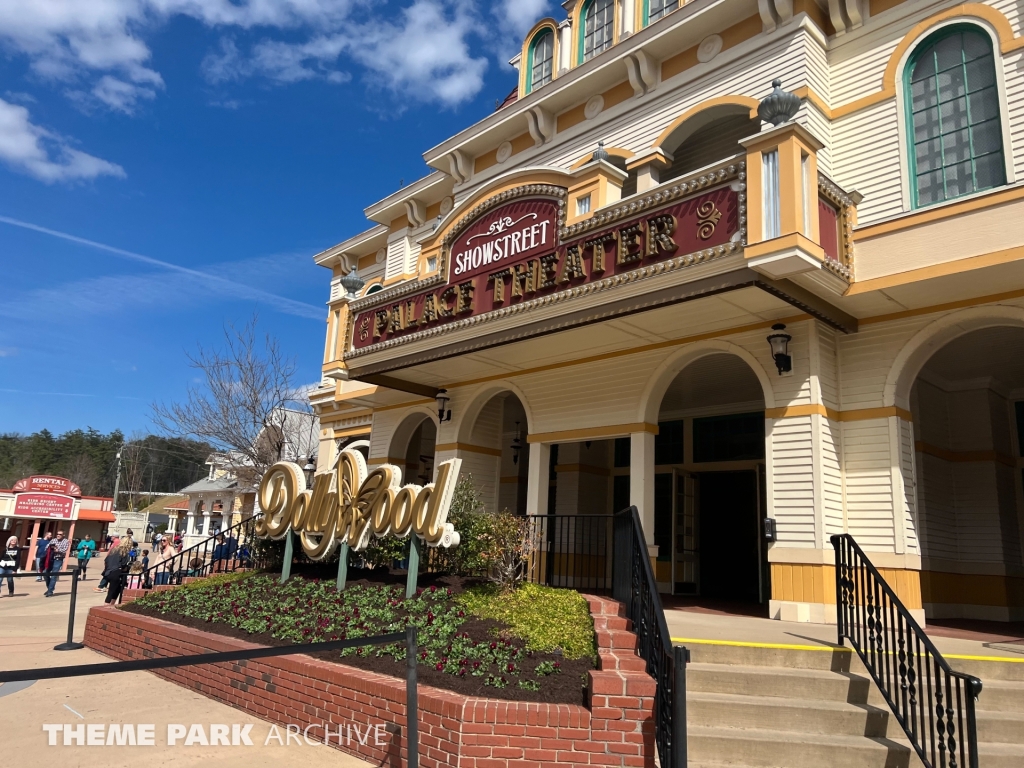 Showstreet at Dollywood