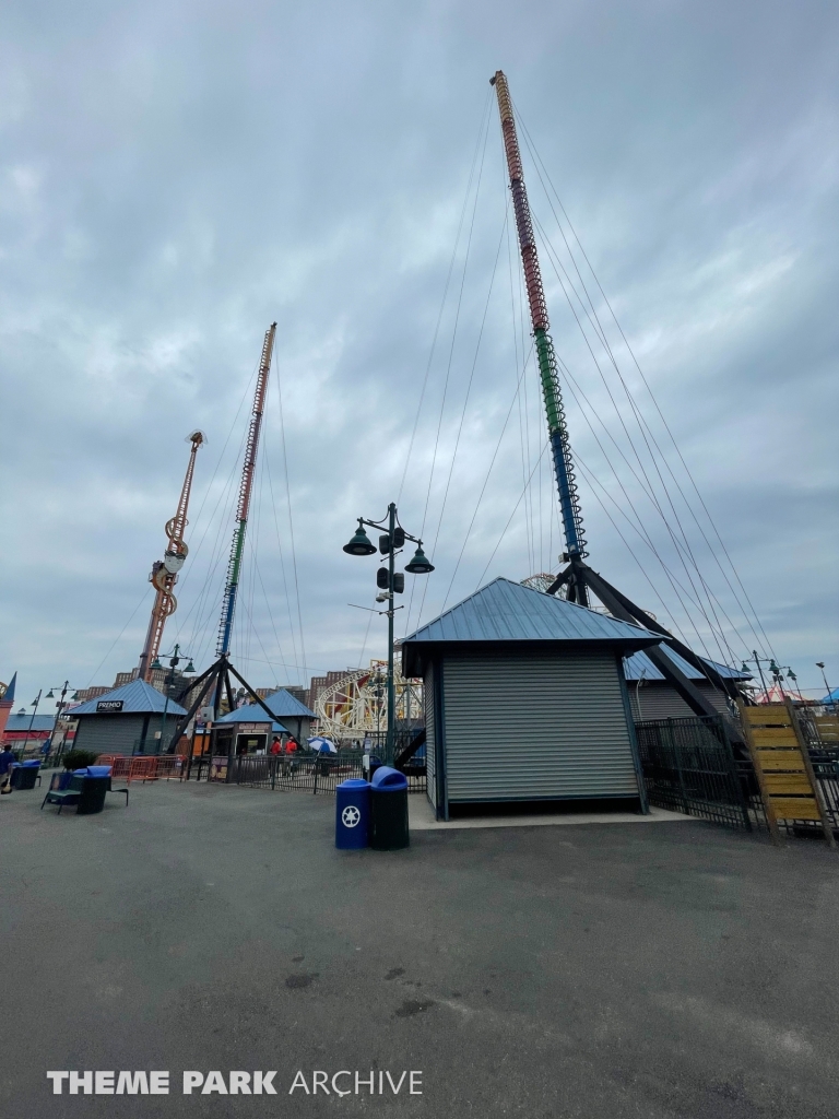 Slingshot at Deno's Wonder Wheel Amusement Park