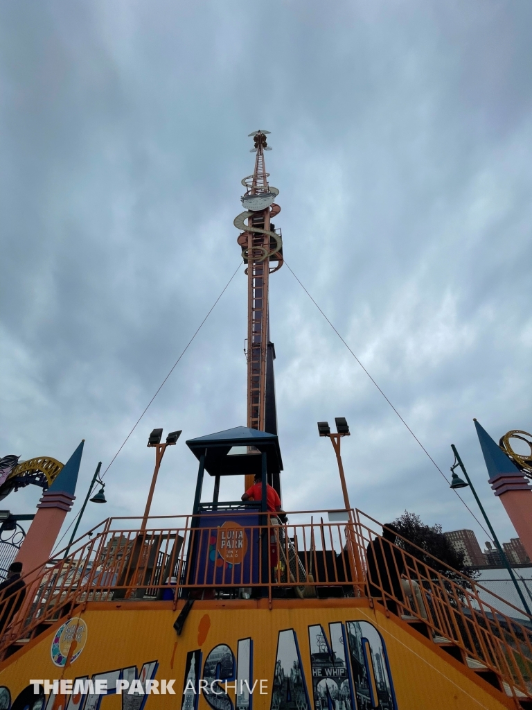 Zenobio at Deno's Wonder Wheel Amusement Park