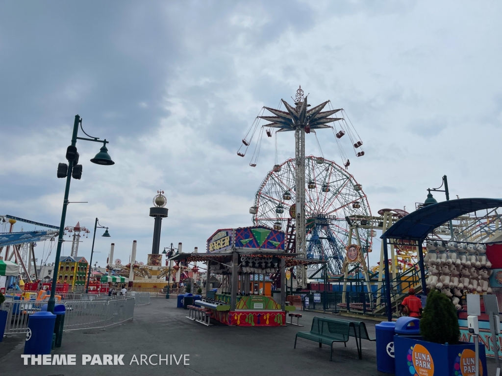 Brooklyn Flyer at Deno's Wonder Wheel Amusement Park