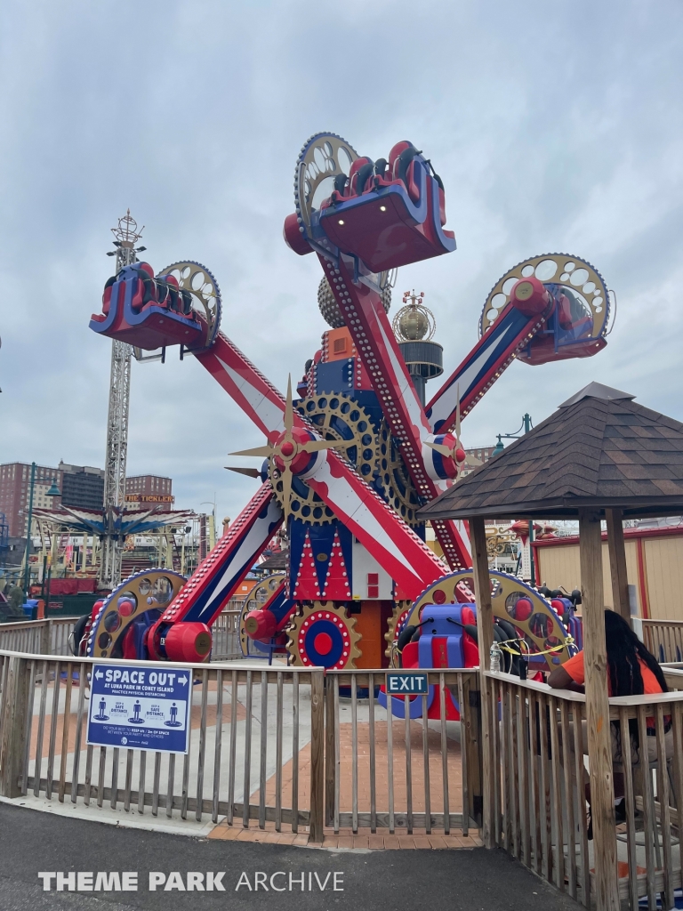 Clockworkz at Deno's Wonder Wheel Amusement Park