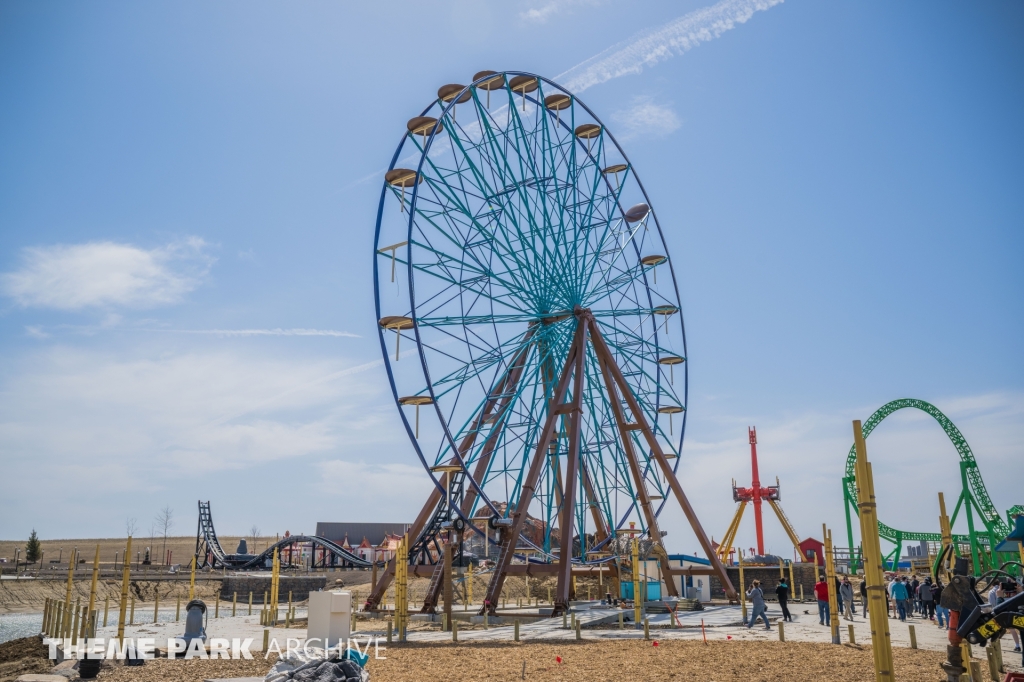 Alzanu's Eye Ferris Wheel at Lost Island