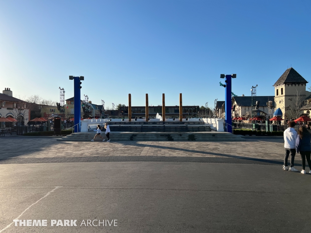 International Street at Kings Island