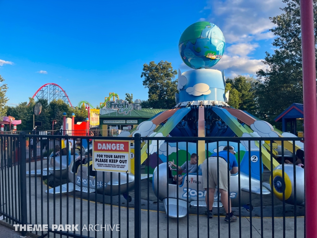 ZoomJets at Six Flags New England