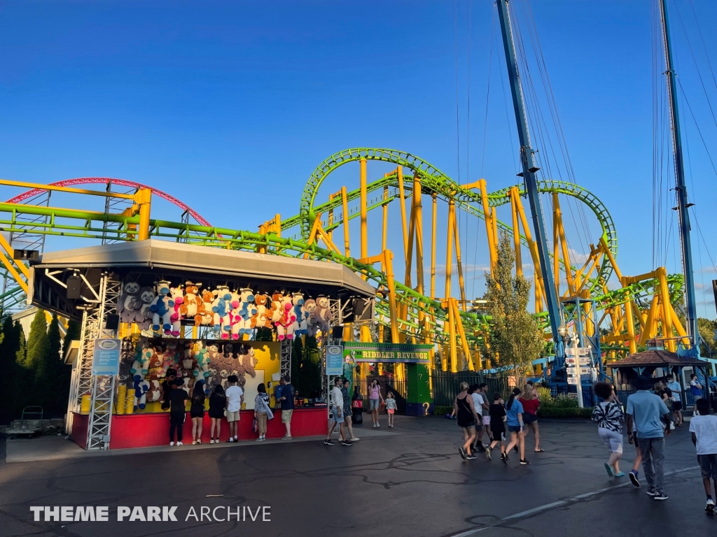 The Riddler Revenge at Six Flags New England