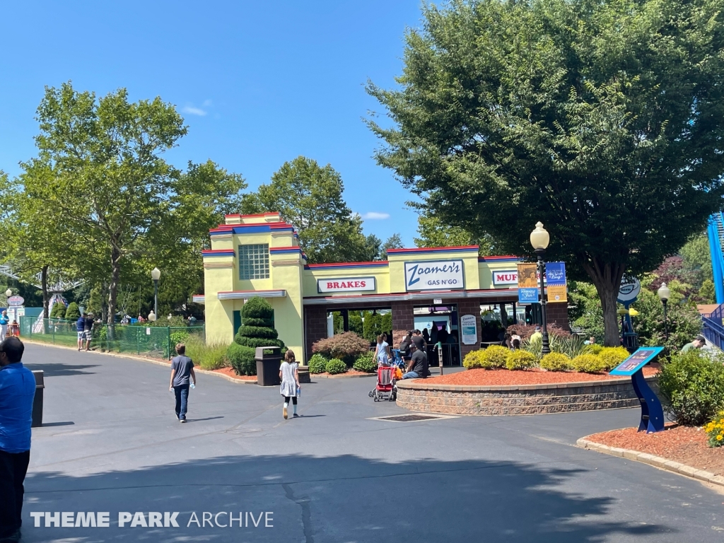 Zoomer's Gas N Go at Lake Compounce