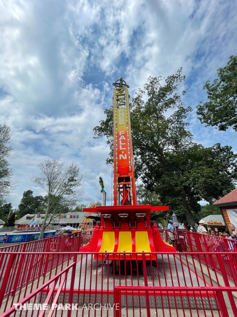 Free Fall 'N' Drop Tower at Quassy Amusement Park