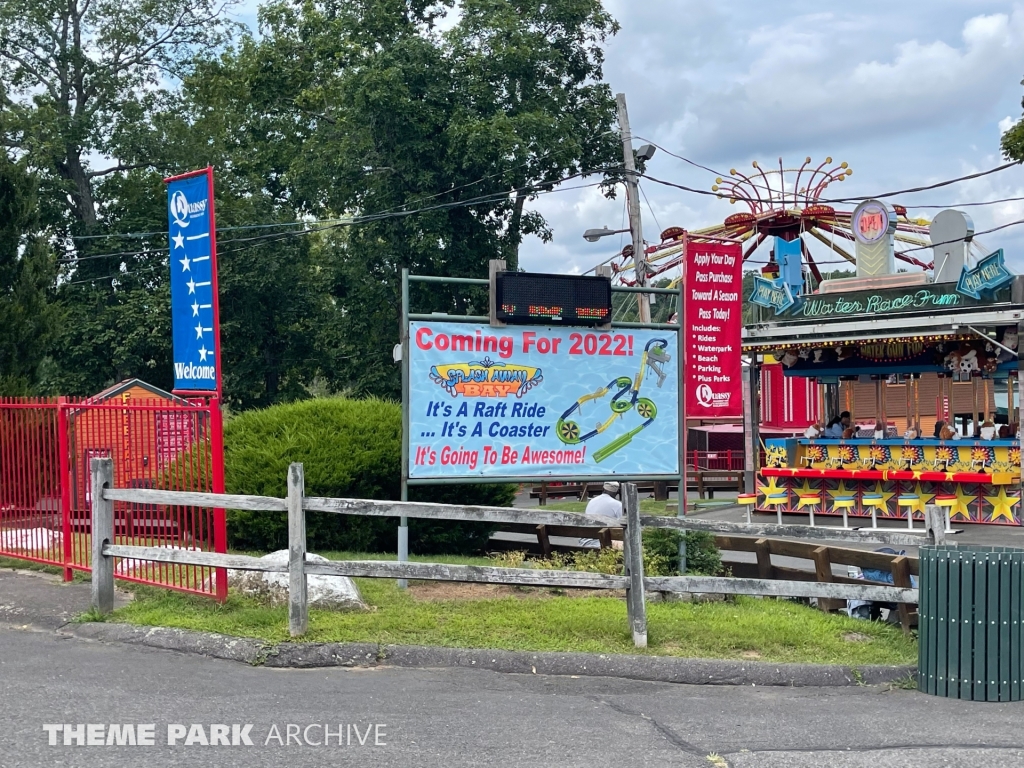 Splash Away Bay at Quassy Amusement Park